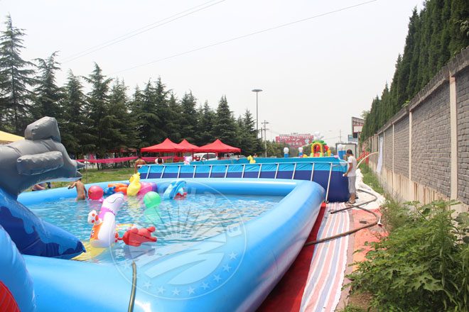 滦县充外充气游泳池